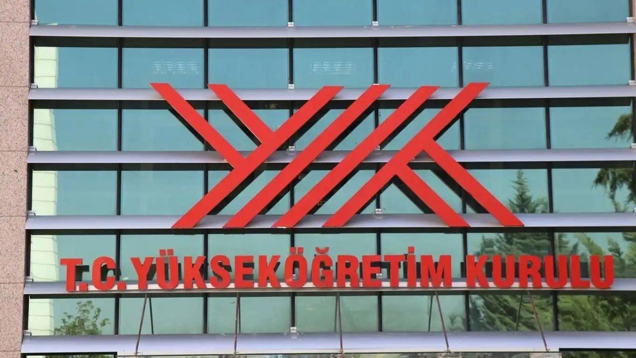 Kara Listede Hangi Üniversiteler Var?