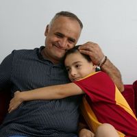 Özel