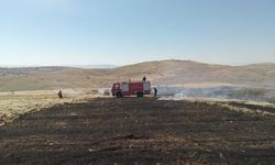 Arguvan Karahüyük Mahallesi’nde Ekin Yangını