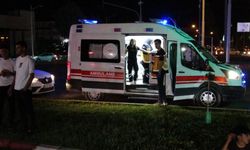 Trambüs direğine çarptı: Yaralı sürücü ambulanstan kaçtı