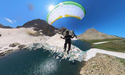 Kayak ve yamaç paraşütü gösterisi yapıldı