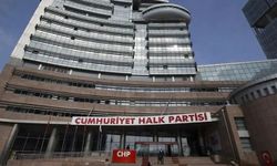 CHP'de 8 il başkanı görevden alındı