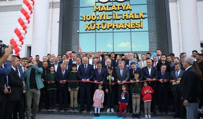 Bakanlar Ersoy ve Bak, Malatya'da kütüphane açılışına katıldı