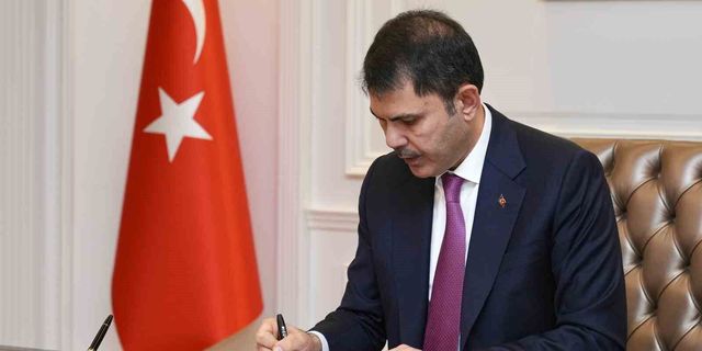 12 bin 800 yavru flamingo Tuz Gölü'nde yaşam buldu
