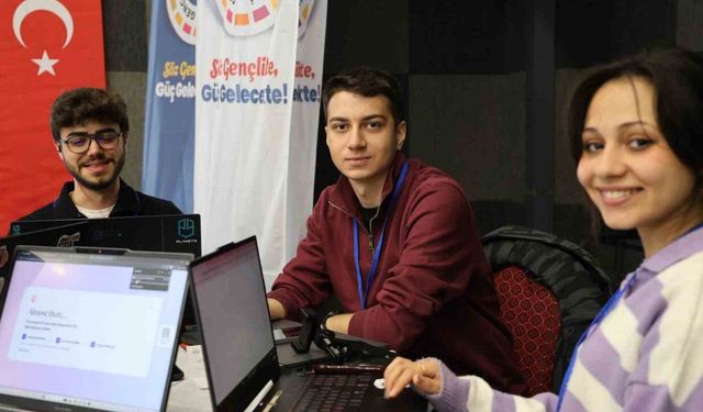 Elazığ, Türkiye'nin uzay misyonu için 70 genci ağırlıyor