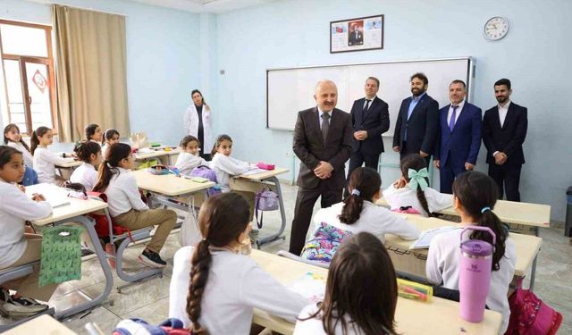 Adıyaman Valisi Osman Varol öğrencilerle buluştu