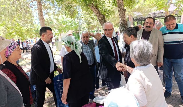 Arguvan’da Aşure Lokması Buluşması: Birlik ve Beraberlik Vurgusu