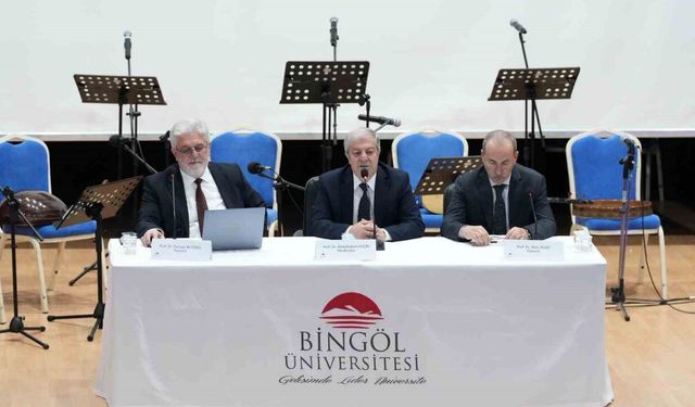 Bingöl Üniversitesi'nde Na't-ı Şerif yarışması ödül töreni düzenlendi