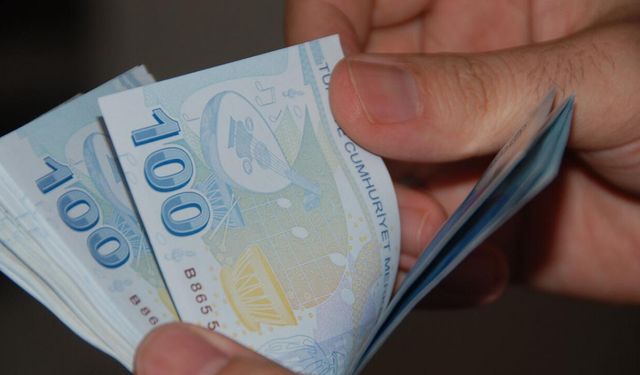 Cari açık nisanda 5,7 milyar dolara geriledi