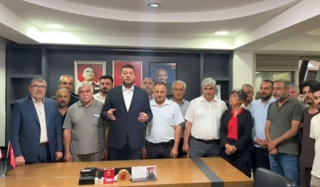 CHP'de gece yarısı çilingirli devir