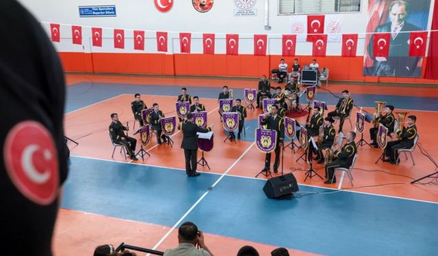 Darende’de 'Vatanın Sesi' Yankılandı: 2. Ordu Bandosu’ndan Coşkulu Konser