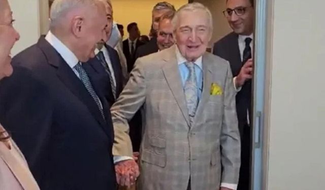Kadınlara hakaret eden Rahmi Koç özür diledi