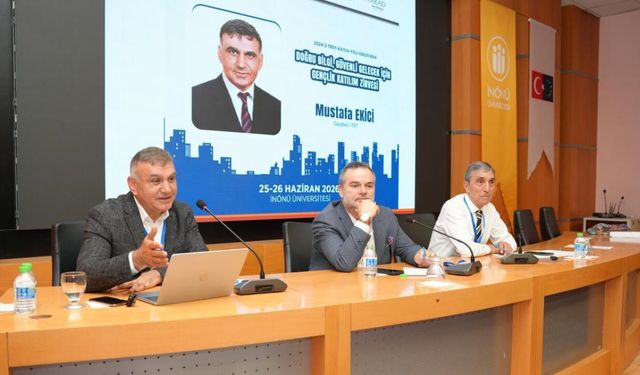 Malatya'da 'Doğru Bilgi, Güvenli Gelecek' zirvesi