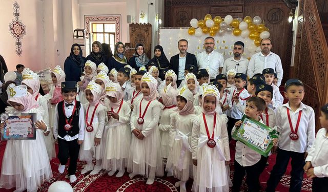 Malatya'da miniklerin Kur'an'a geçiş sevinci