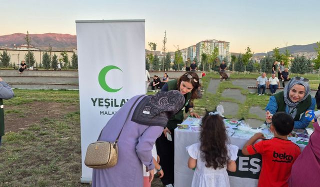 Malatya'da Yeşilay gönüllüleri çeşitli etkinliklere katıldı