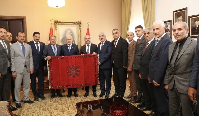 MHP Lideri Devlet Bahçeli Malatya Heyetini Kabul Etti: İstikametimiz Genel Merkezimizin Işığıdır