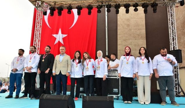 MTÜ'de Türk mutfağının kuşakları buluşturan lezzetleri yarıştı