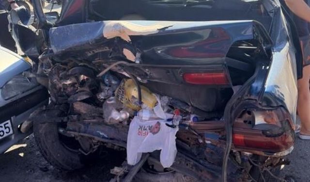 Balıkesir Ayvalık'ta feci kaza: 6 yaralı