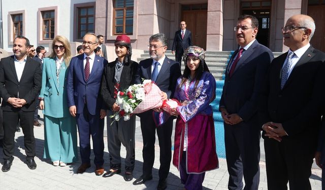 Bakan Yumaklı: Malatya’da Kayısı Yeniden Bereketle Buluştu