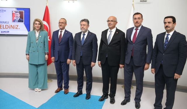 Bakan Yumaklı, Malatya'da ziyaretlerde bulundu