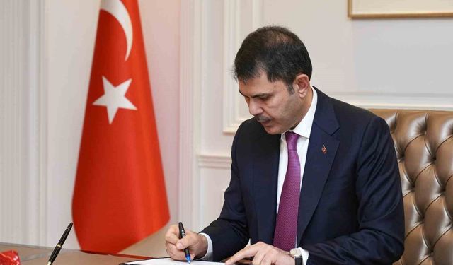 12 bin 800 yavru flamingo Tuz Gölü'nde yaşam buldu