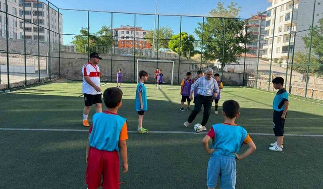 Besni'de Yaz Kur'an Kursları arası futbol turnuvası başladı