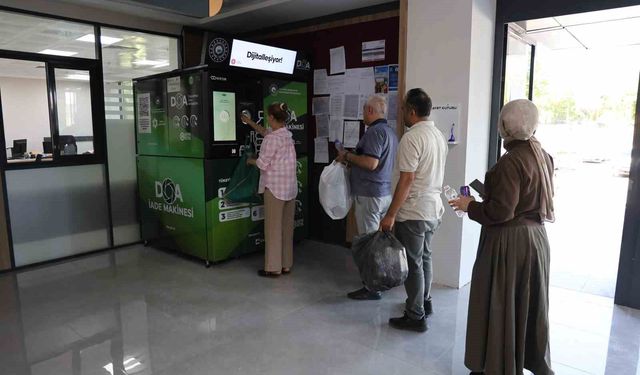Depozito iade cihazları vatandaşlardan yoğun ilgi görüyor
