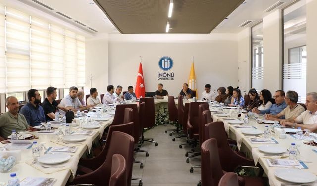 Rehber öğretmenleri İnönü Üniversitesi'nde bir araya geldi