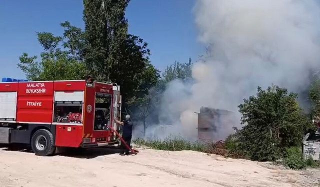 Malatya'da korkutan bahçe yangını
