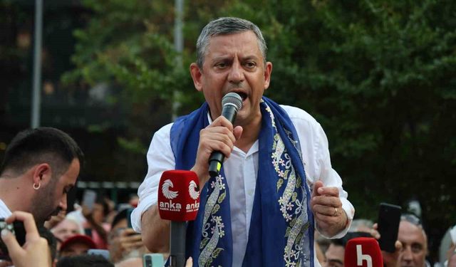 Özgür Özel'den yeni parti sinyali