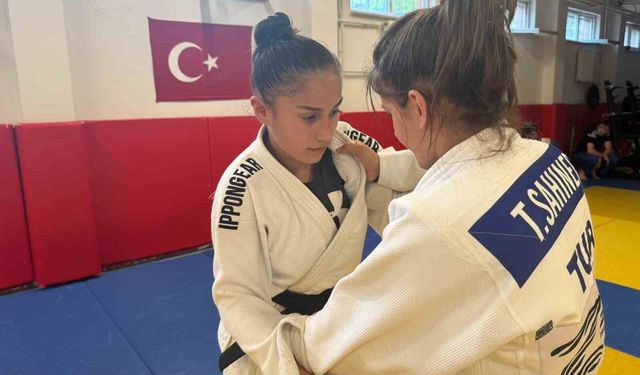 Sivaslı ikizlerin hedefi dünya şampiyonluğu