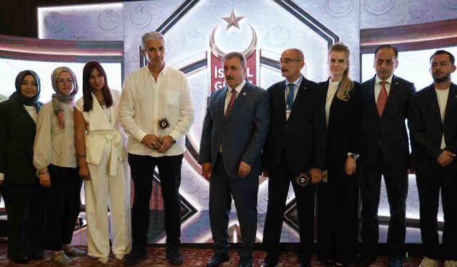 Sivas'ta '4. İsmail Güneş Basın Ödülleri' sahiplerini buldu