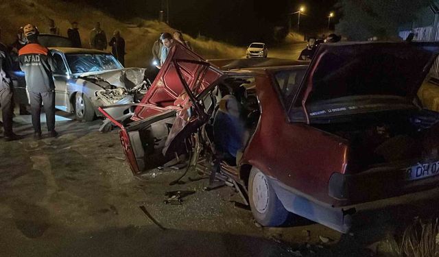 Sivas'ta Trafik kazasında 1 kişi öldü, 5 kişi yaralandı