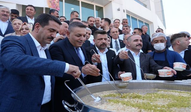 Birlik beraberlik mesajı yüklü aşure buluşması