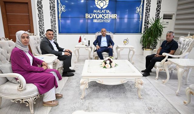 J Plakalı Araçlara Süre Uzatımı: Sektör Rahat Nefes Aldı