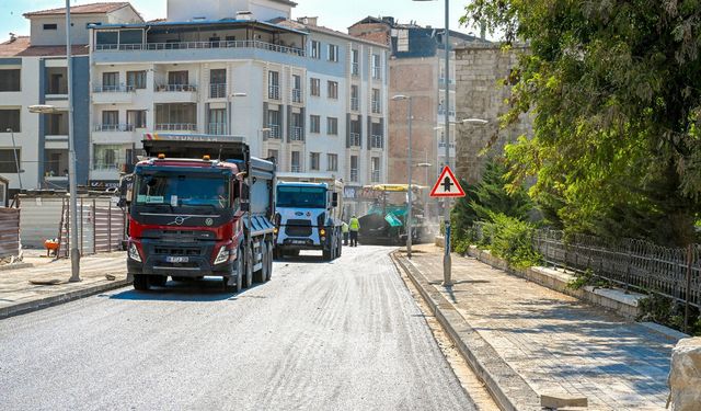95 Noktada Yol Seferberliği: Boztepe Caddesi Yenileniyor