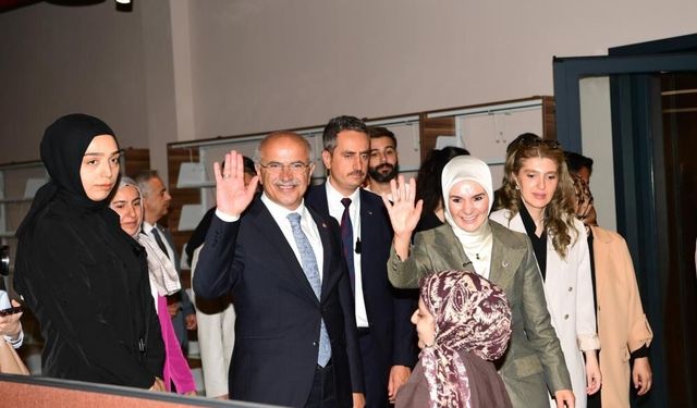 Bakan Göktaş’tan Malatya’ya Kütüphane Övgüsü