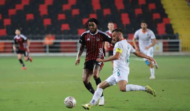 İlk Haftada Takıldı: Alanyaspor ile 1-1 Berabere