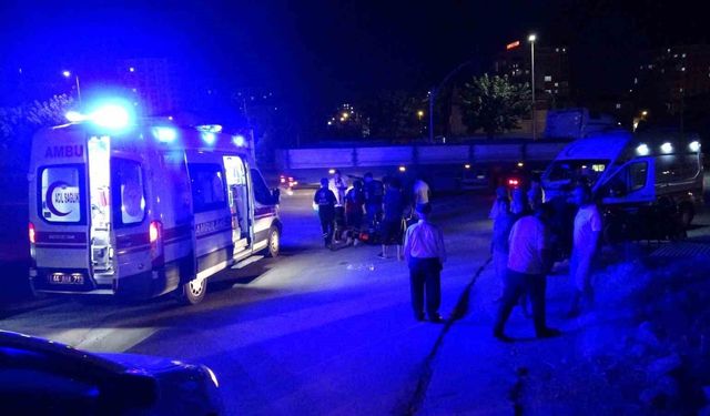 Motosiklet Kazası: 2 Kardeş Yaralandı, Sürücü Kaçtı