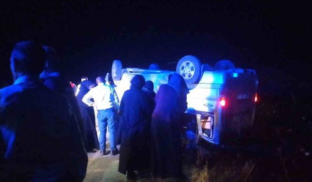 Sivas'ta minibüs devrildi: 7 yaralı