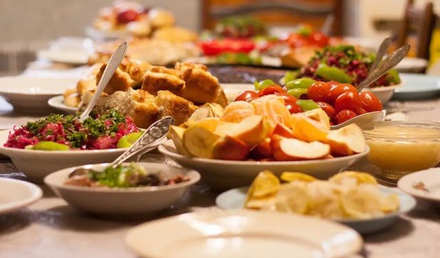 Lifli Beslenme ve Hareketsizlik Kritik Rol Oynuyor