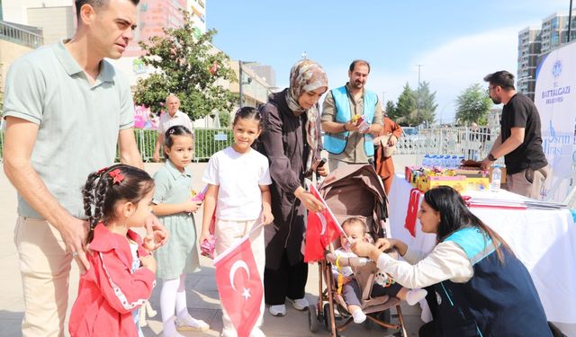 Zafer Bayramı Coşkusu Bayraklarla Taçlandı
