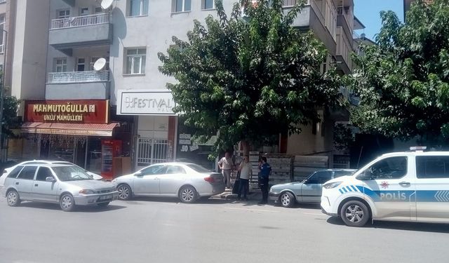 Battalgazi’de Otomobil Yayaya Çarptı: 2 Yaralı