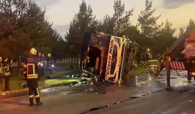 Kayseri’de Otobüs ile Tanker Çarpıştı: 35 Yaralı