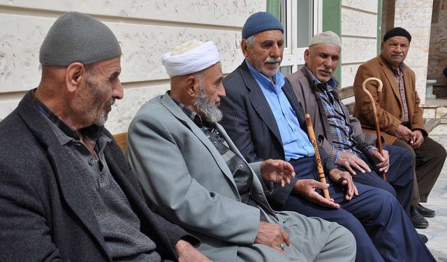 Türkiye Yaşlanıyor: 65 Yaş Üstü Nüfus Tarihi Zirvede