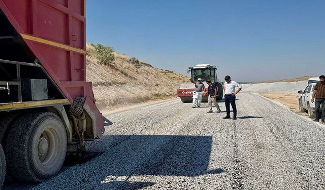 Yol Seferberliği: Başkan Ulutaş Çalışmaları Yerinde İnceledi