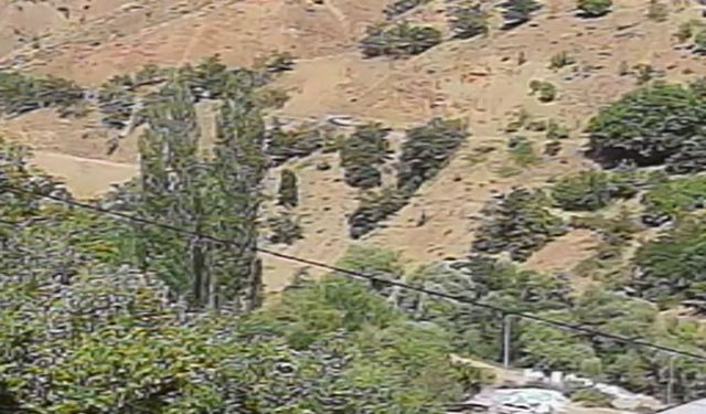 Hafif ticari araç şarampole yuvarlandı: 2 yaralı