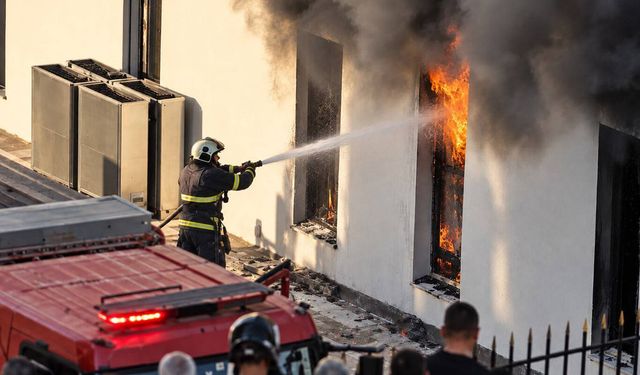 Malatya'da kapalı otoparkta yangın