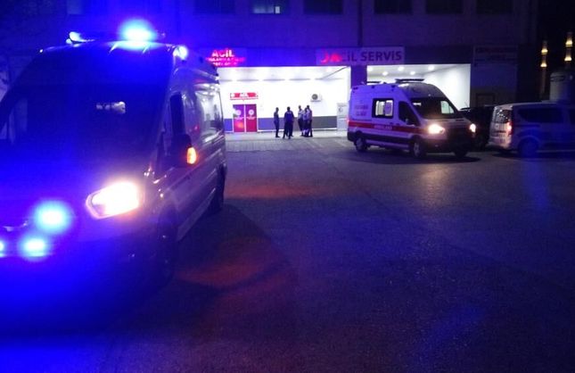 Akraba Aileler Arasında Taşlı Sopalı Kavga: 6 Yaralı