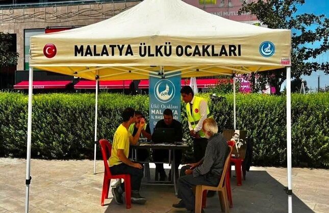 Ülkü Ocakları’ndan Öğrencilere Tercih Desteği